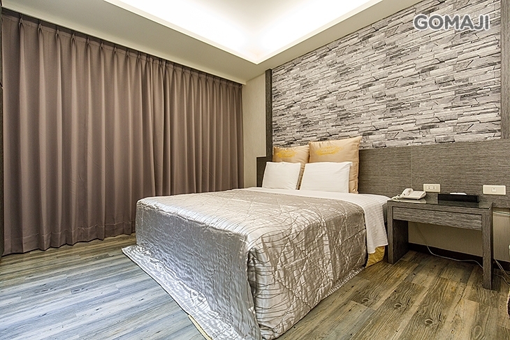 台北-嘉年華汽車旅館