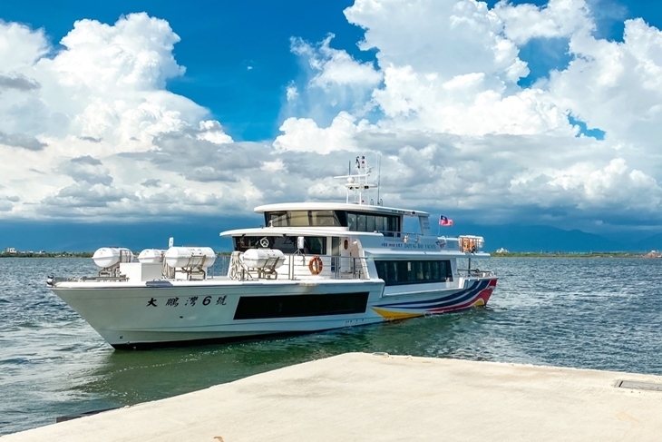 大鵬灣遊艇觀光有限公司