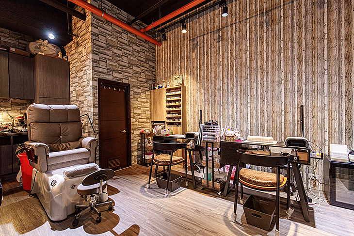 V-SHARK Hair Salon & Vanessa Nail髮型美甲沙龍