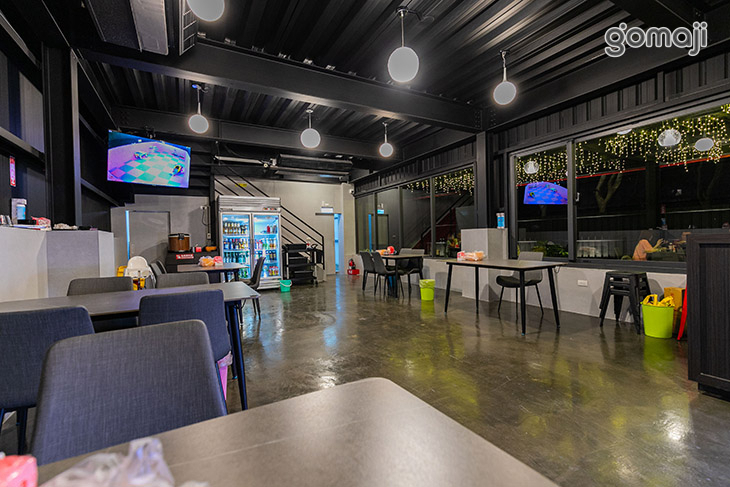 鴻蝦匯庭園餐廳