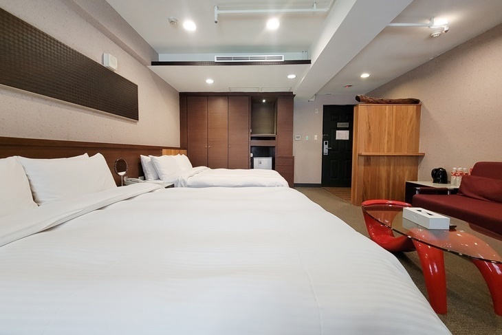 雀客快捷-台中逢甲