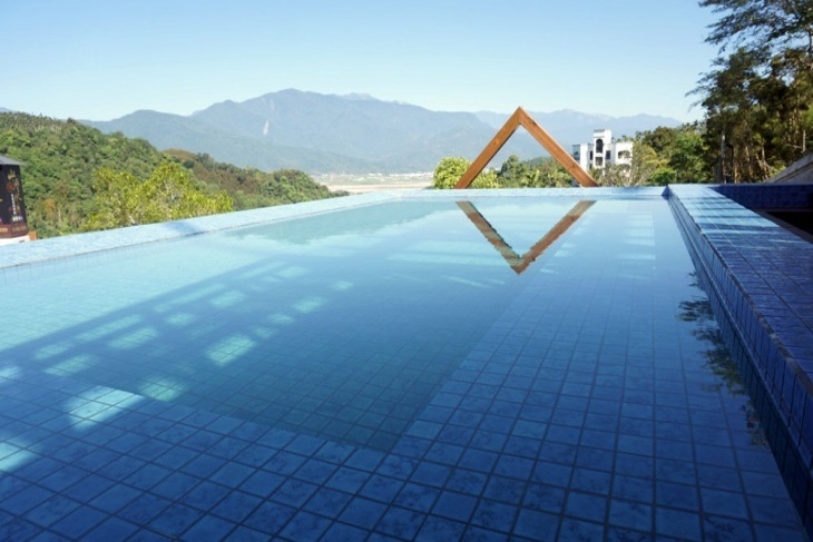 花蓮-玉里安通山灣水月景觀溫泉會館