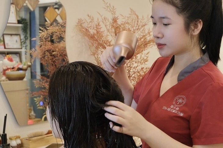 螢火蟲越式洗髮(板橋店)