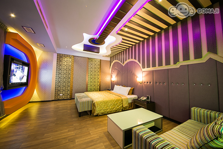 高雄-薇風精品汽車旅館(楠梓館)