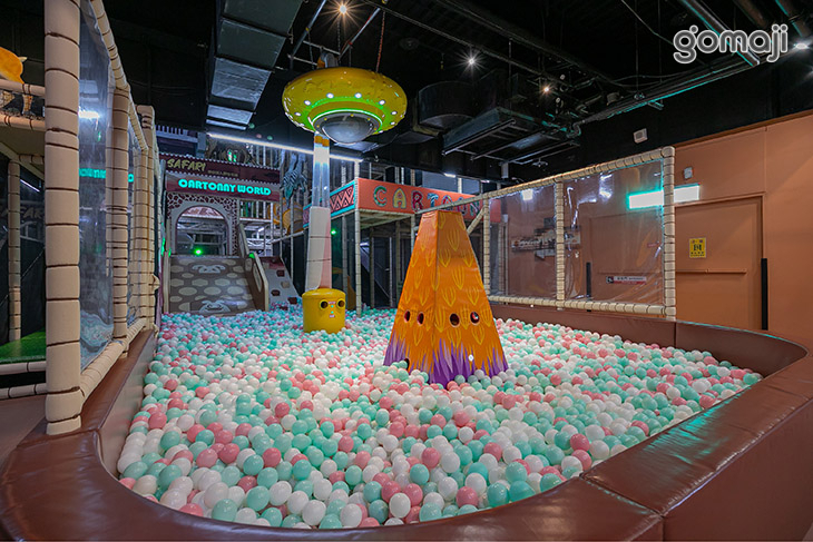 卡通尼樂園(台茂店)