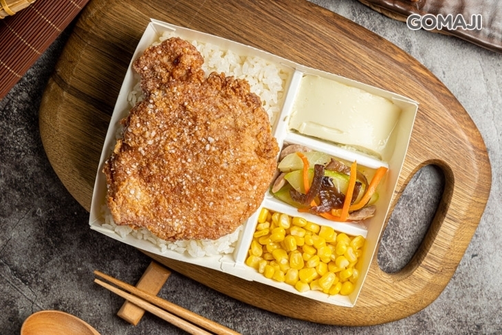 嫩嫩燒肉飯(鳳山青年店)