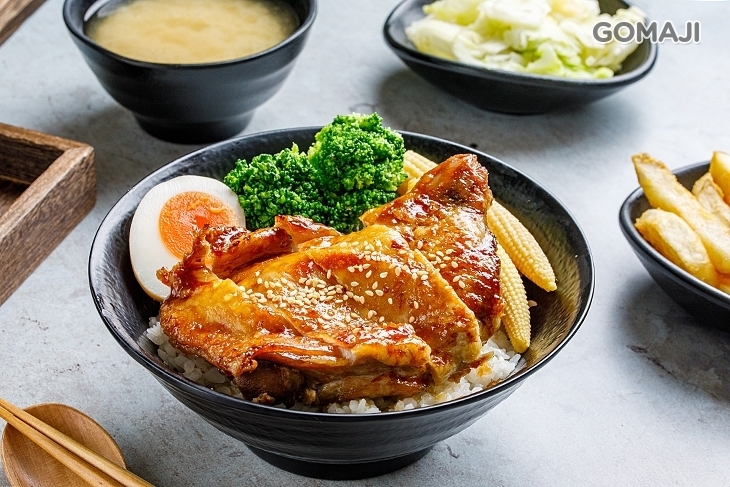 獅吼丼燒肉丼