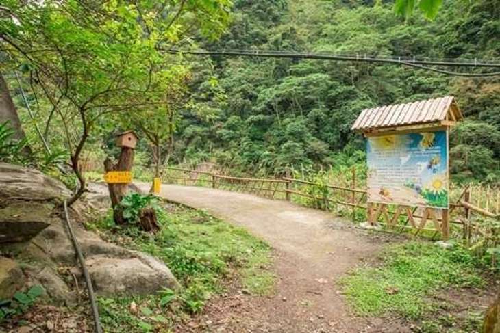 泰安戀情溫泉民宿