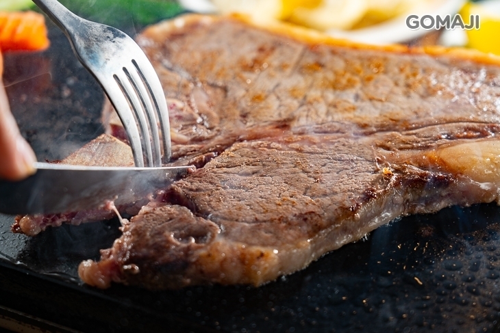 鼎岩石板岩燒牛排