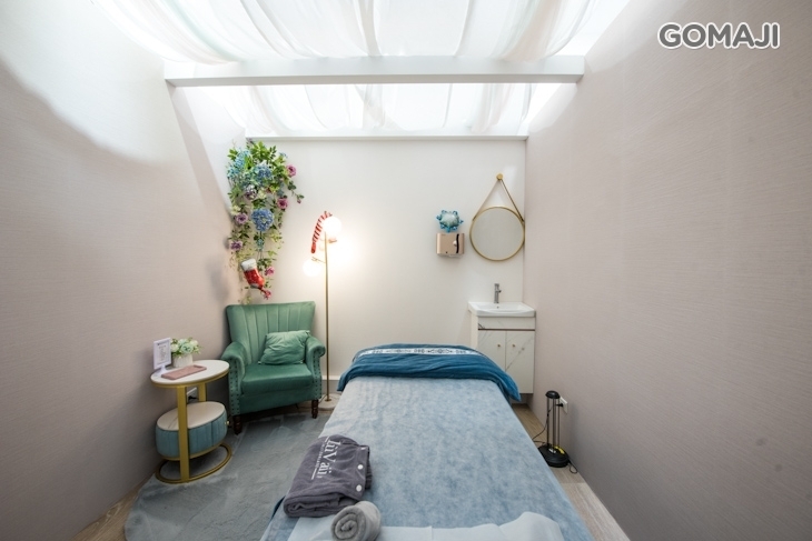 White Smile 牙齒美白 · 淨白美學中心