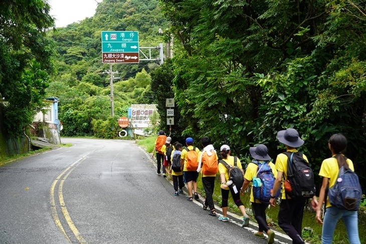 屏東逆境兒少健走體驗教育