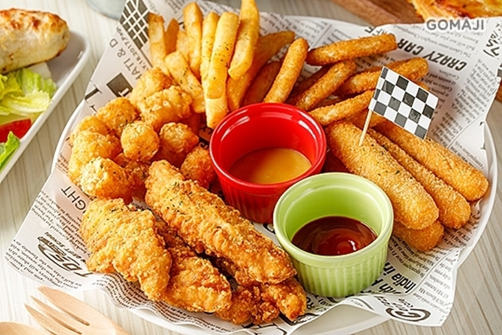 Crazy Cart Cafe T.D.S.甩尾卡丁車主題式餐廳