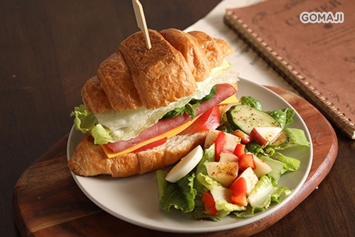 NOT ONLY CAFE