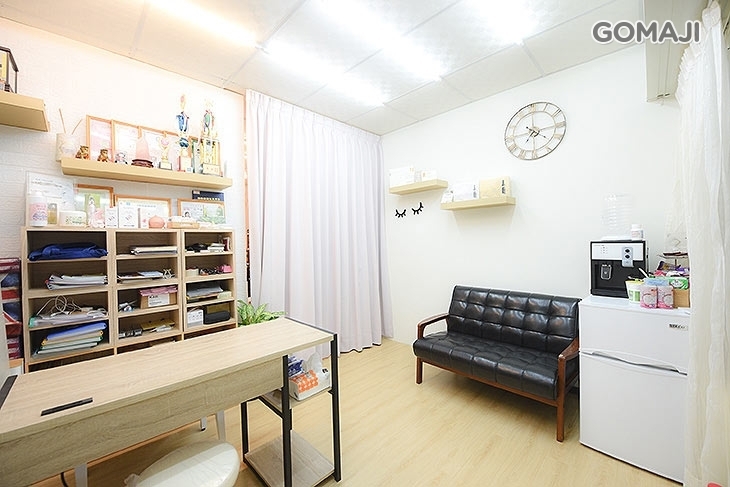 Rebecca wu beauty salon