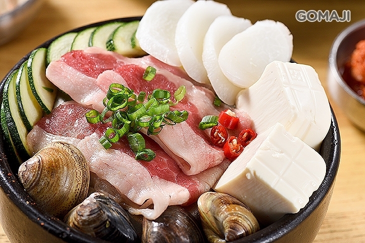 姜虎東678白丁烤肉店(竹北店)