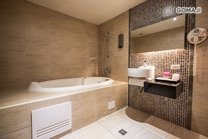 高雄-Hotel j日光河堤時尚旅店