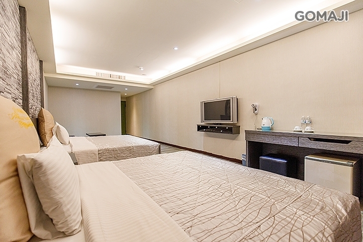 台北-嘉年華汽車旅館