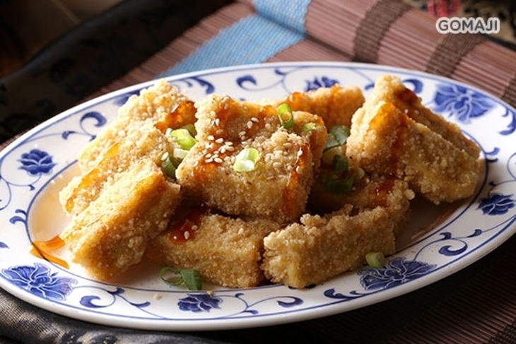 潛水飽魯肉飯專賣店
