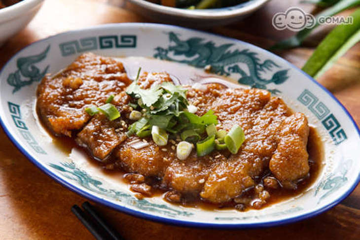 潛水飽魯肉飯專賣店