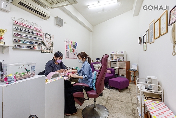 艾薇兒美甲美睫眉藝