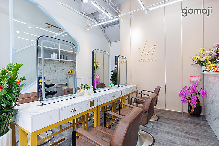 W SALON