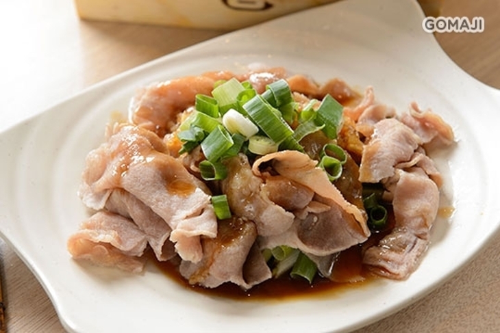 鴻富麵食館