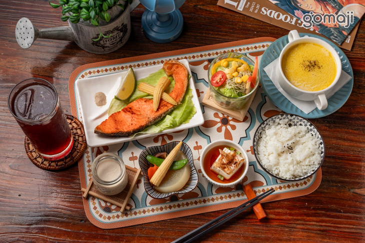 海棠花咖啡館．日式定食 (宜蘭店)