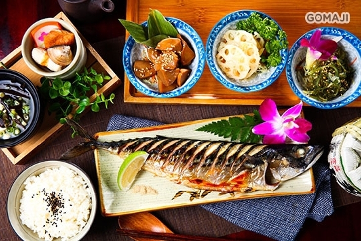 三方六日式食堂