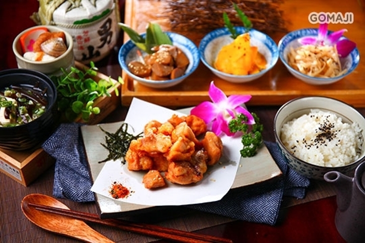 三方六日式食堂