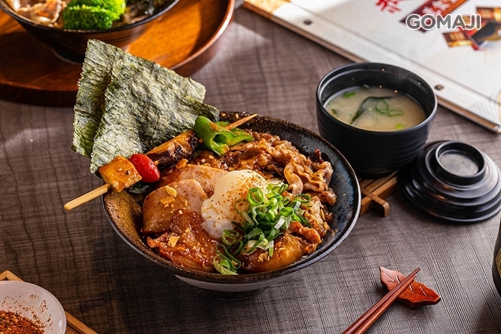 赤月拓荒食堂