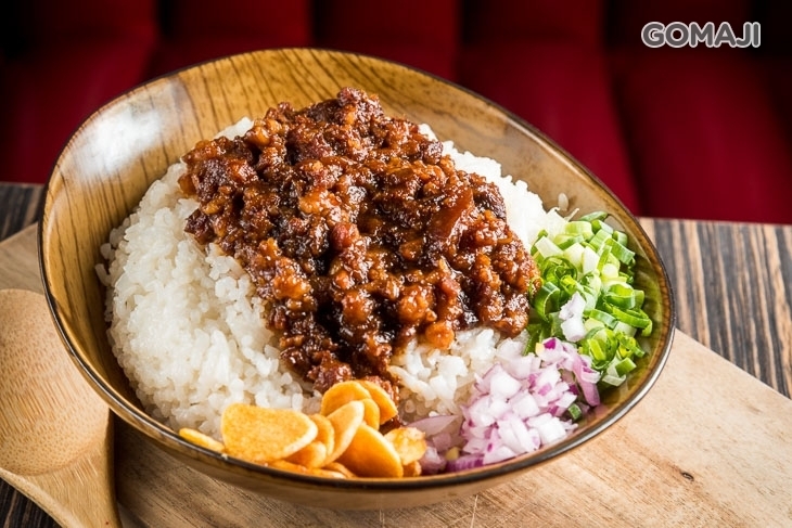 渣女深夜和牛燒肉燥飯