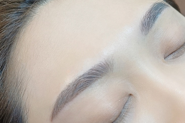 New life天堂の眉 手工紋繡技術