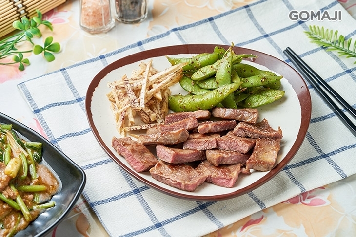 港式紅翻天小吃店