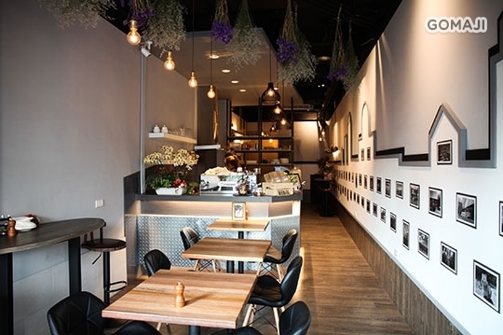 Platform 13號月台(咖啡.輕蔬食)