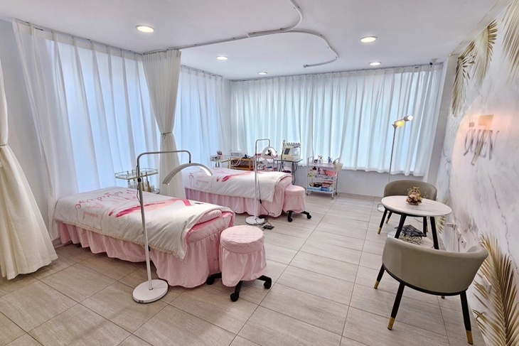 Queen7 Beauty hair salon