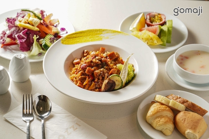 和逸飯店‧高雄中山 Cozzi THE Roof