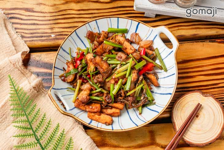 自己人三杯炸，串烤 熱炒(宜蘭店)