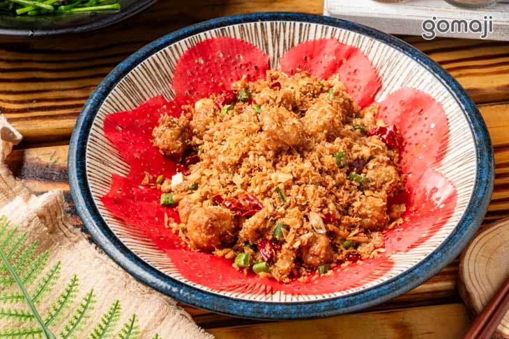 自己人三杯炸，串烤 熱炒(宜蘭店)