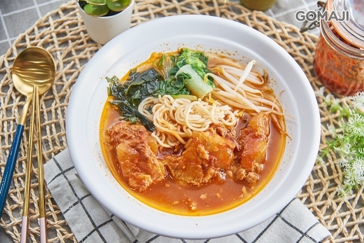 今天吃麵 番茄排骨(文化店)