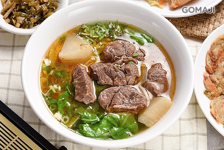 賈董的麵
