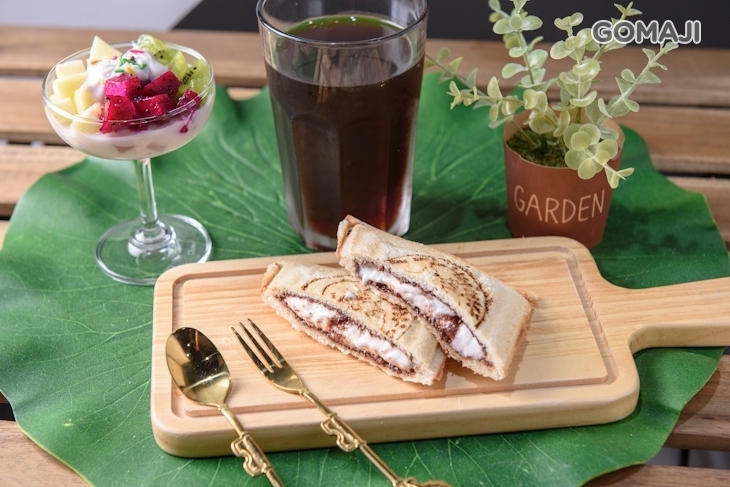 鴨鴨熱壓吐司店