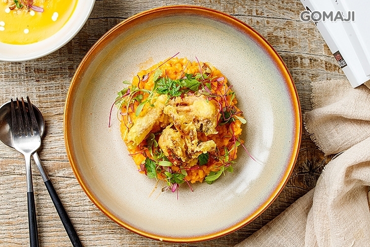 S Hotel-S Restaurant & Bar