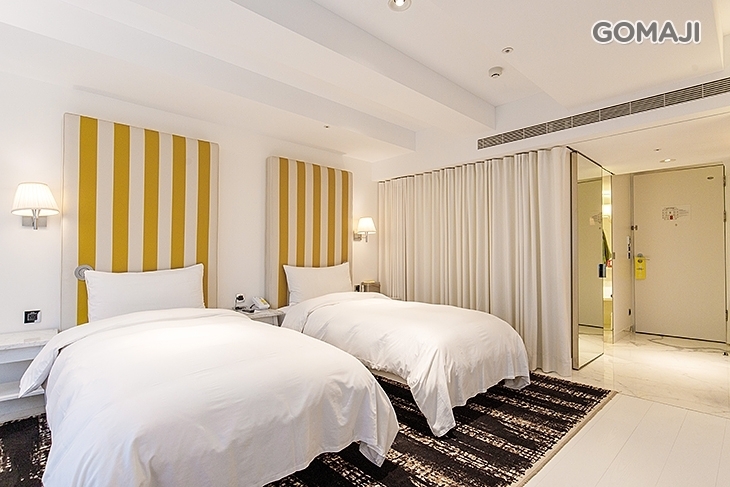 S Hotel-S Restaurant & Bar