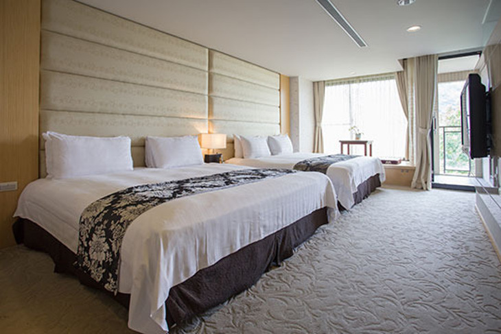 南投-楓樺台一渡假村