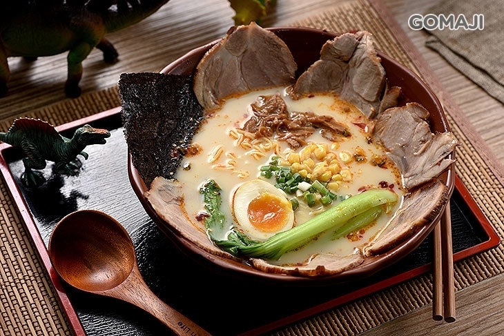 恐龍日式豚骨拉麵