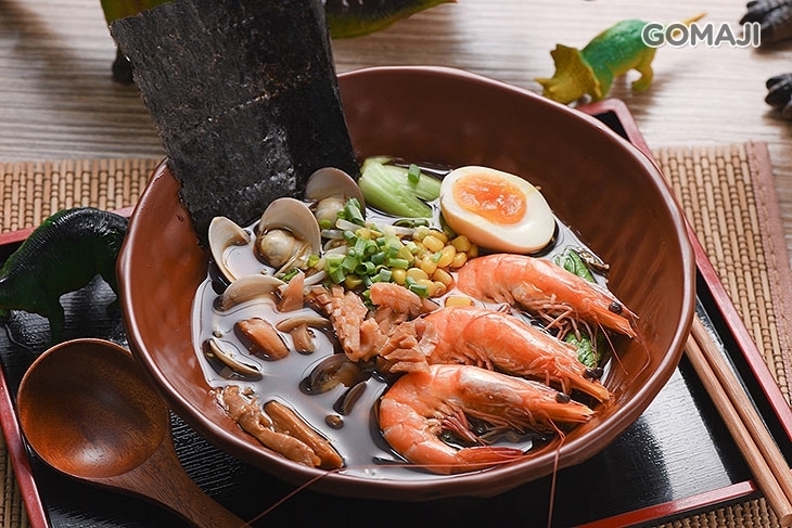 恐龍日式豚骨拉麵