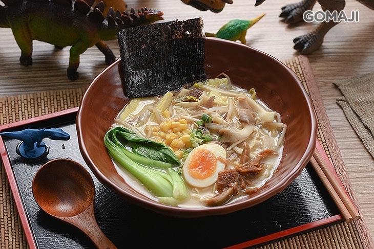 恐龍日式豚骨拉麵