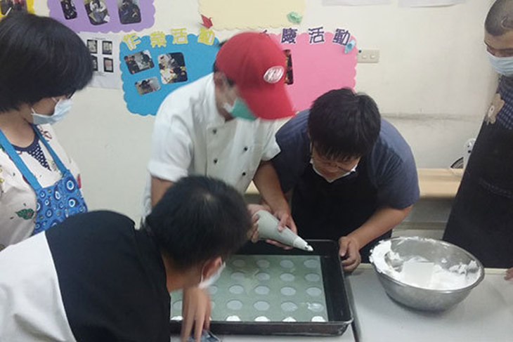 一起夢想－咬一口微笑天使的感恩餅乾