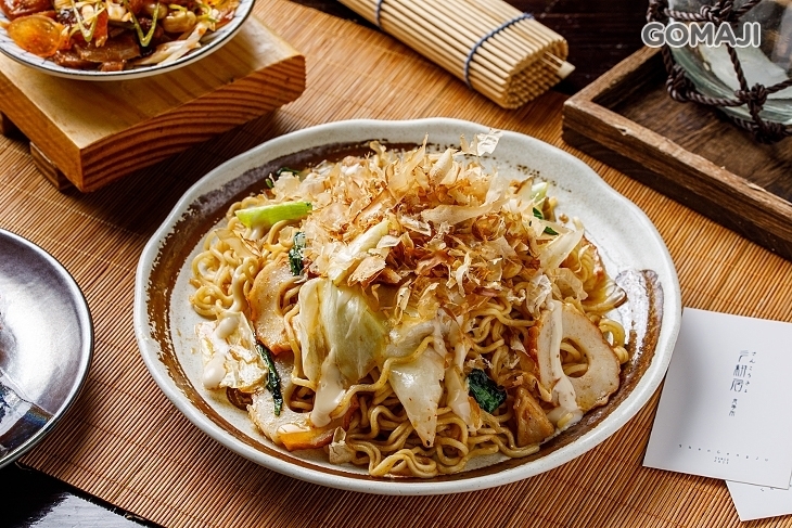彡耕居食事所