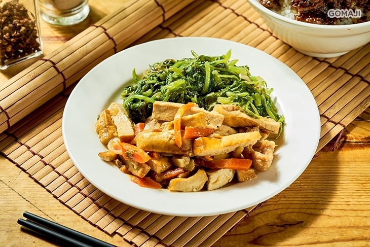 潛水飽食堂